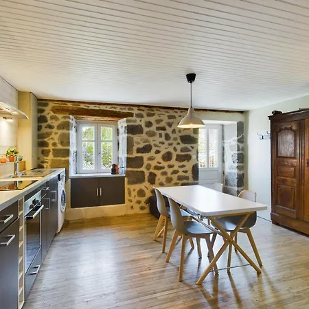 Casa vacanze Maison De Charme Renovee Avec Terrasse Et Cheminee, Proche Randos Et Chateaux - Tournemire - Fr-1-742-222 *