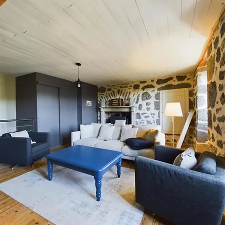 Casa vacanze Maison De Charme Renovee Avec Terrasse Et Cheminee, Proche Randos Et Chateaux - Tournemire - Fr-1-742-222 *