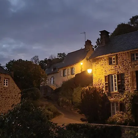 Maison De Charme Renovee Avec Terrasse Et Cheminee, Proche Randos Et Chateaux - Tournemire - Fr-1-742-222 Casa vacanze Tournemire (Cantal)