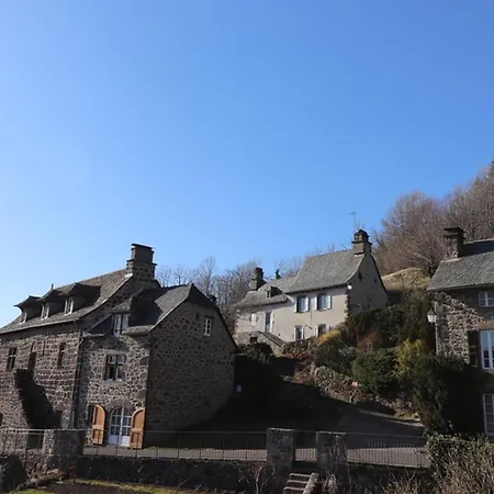 Maison De Charme Renovee Avec Terrasse Et Cheminee, Proche Randos Et Chateaux - Tournemire - Fr-1-742-222 Tournemire (Cantal)